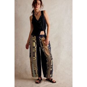 Free People We The Free Ever After Pieced Barrel Jeans Medium M NEW